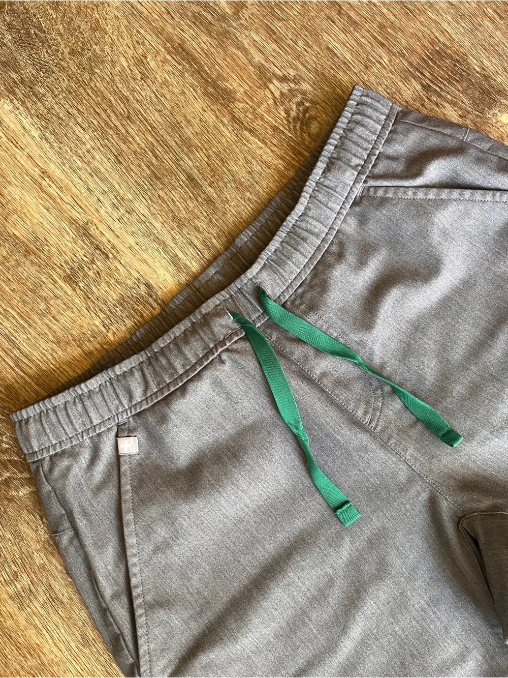 Figs Men’s Scrubs Graphite Tansen Jogger Pants Size Small